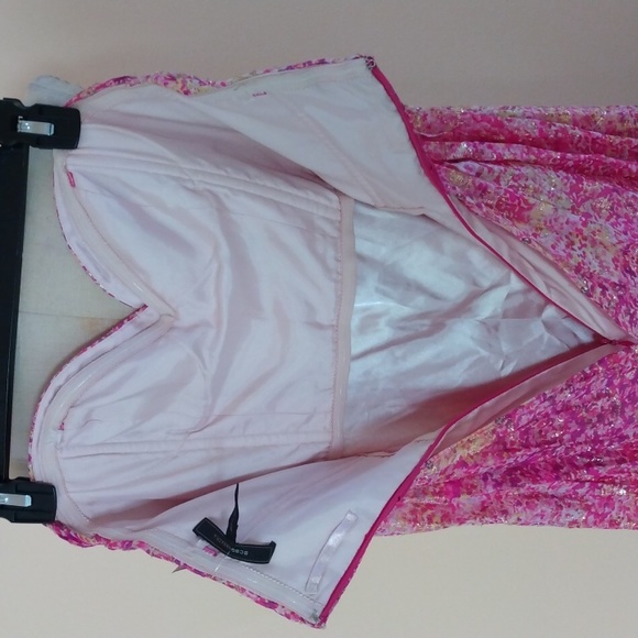 BCBG Maxazria Maxi Dress. - Picture 7 of 16